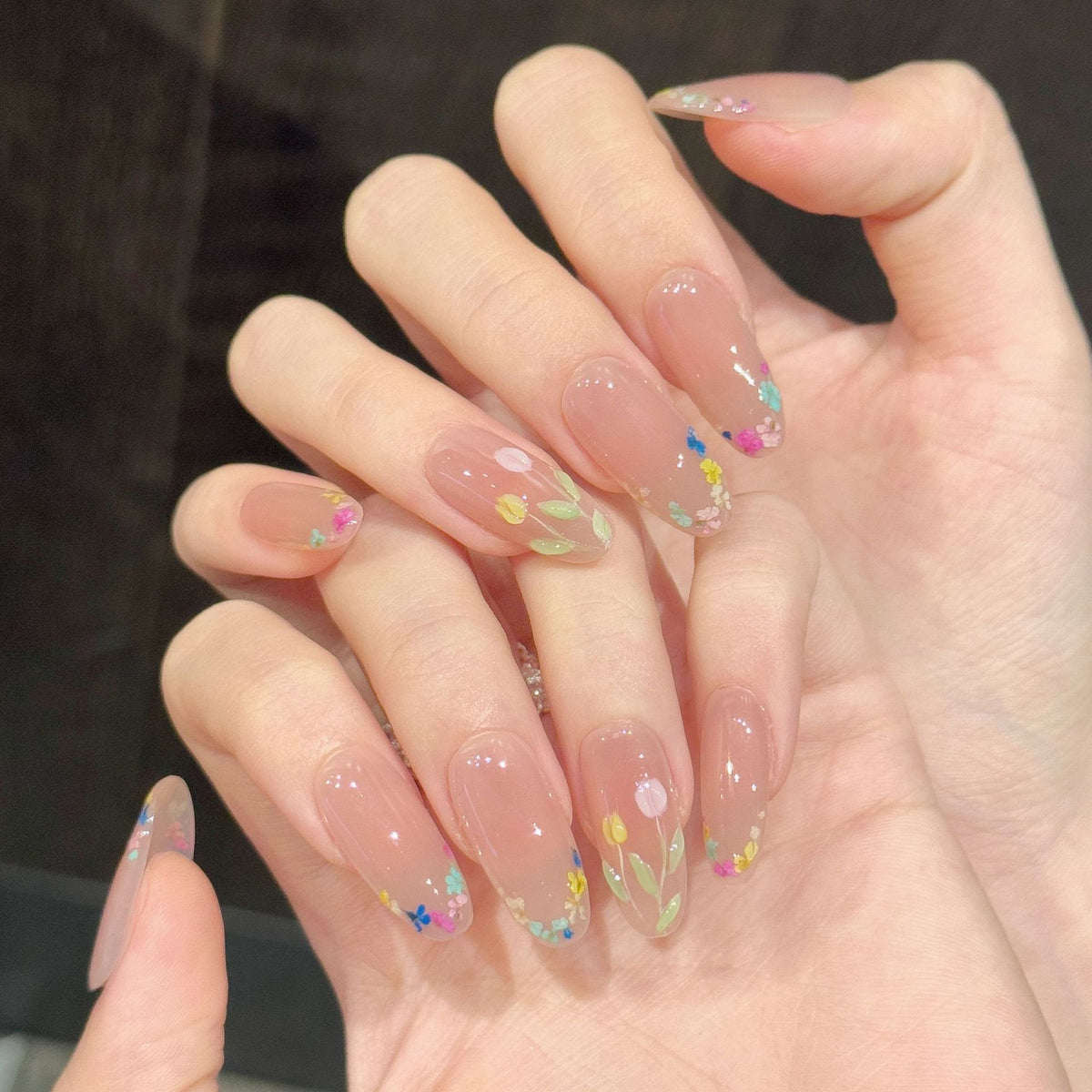 Floral Dusk | Medium Oval Press‑on Nails