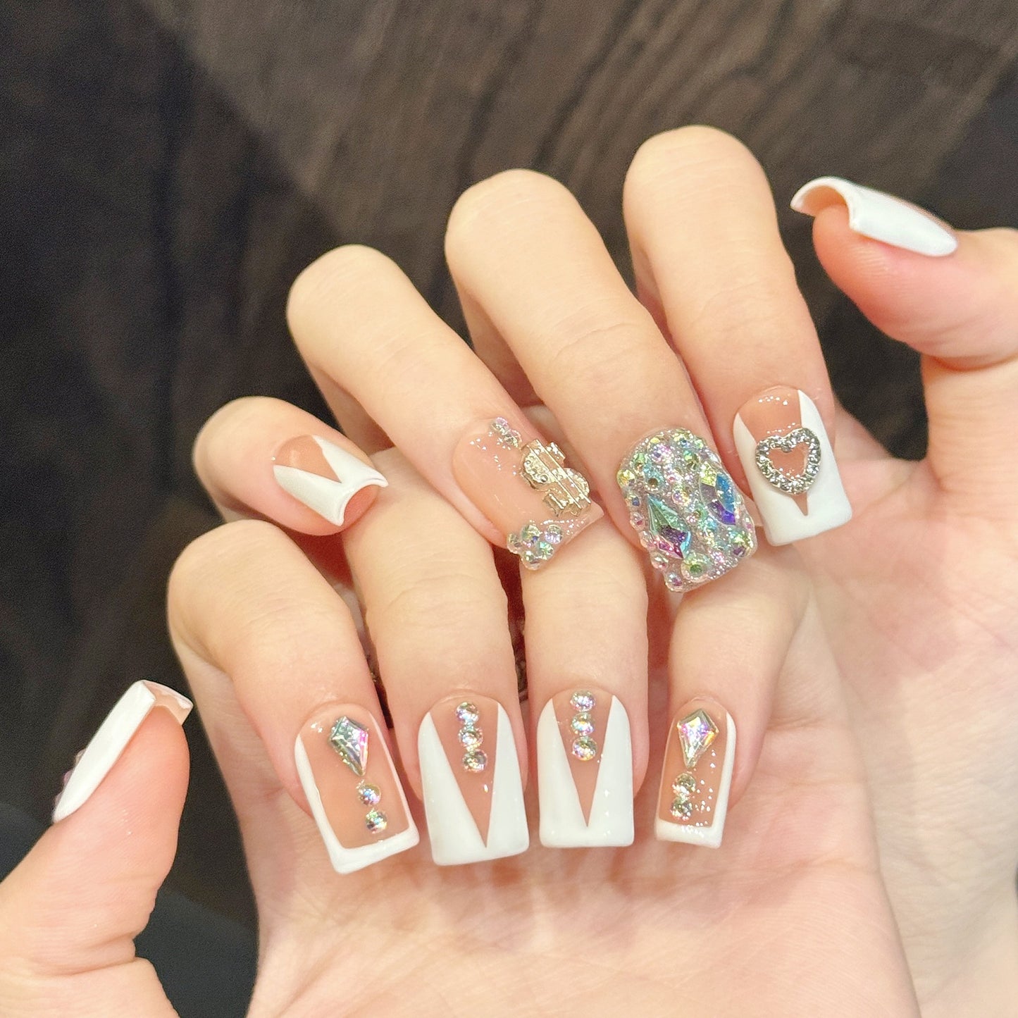 Diamond V‑Tip | Short Square Press‑on Nails