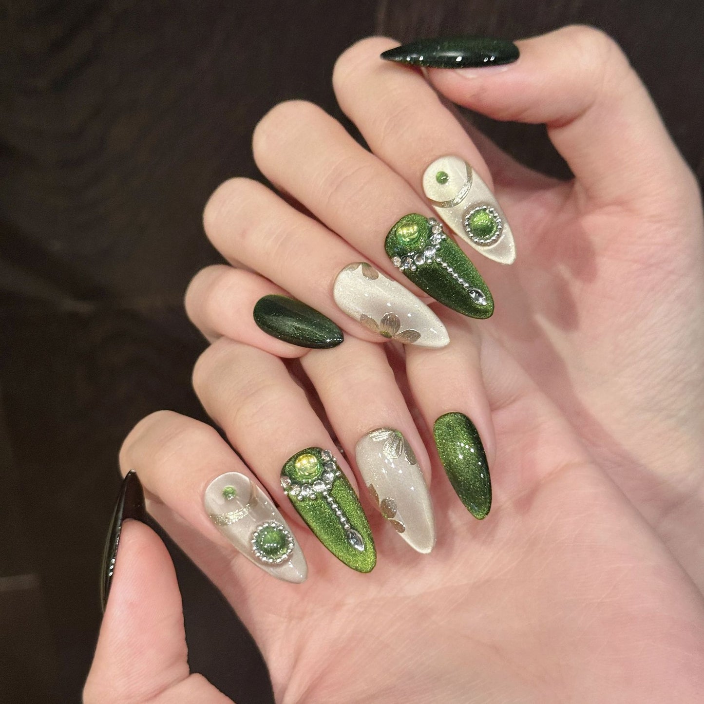 Emerald Gleam | Medium Almond Press‑on Nails