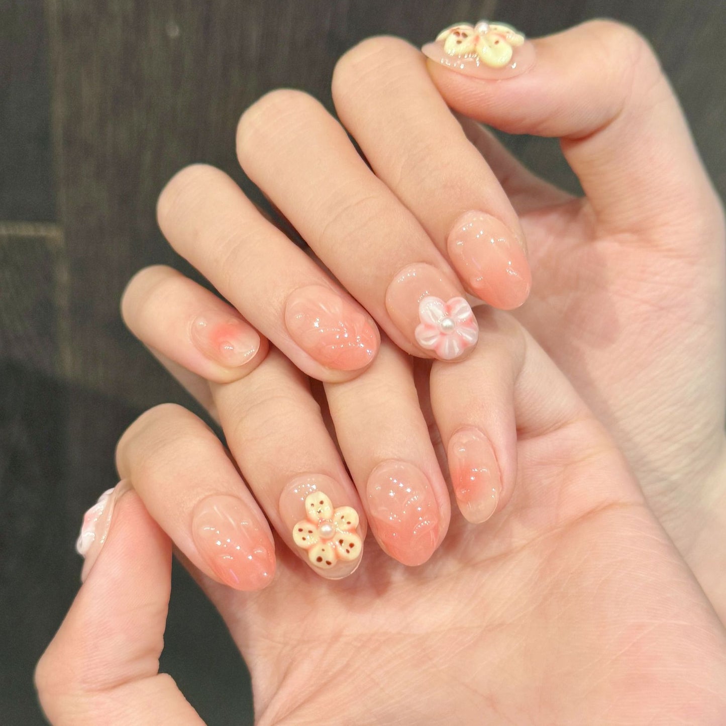 Peach Coast | Short Oval Press‑on Nails