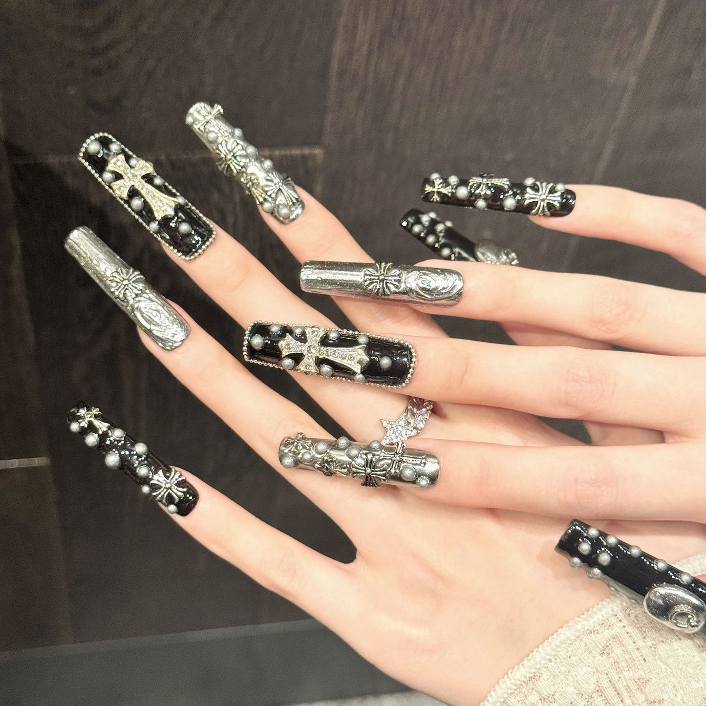 Silver Thorn | Long Coffin Press‑on Nails