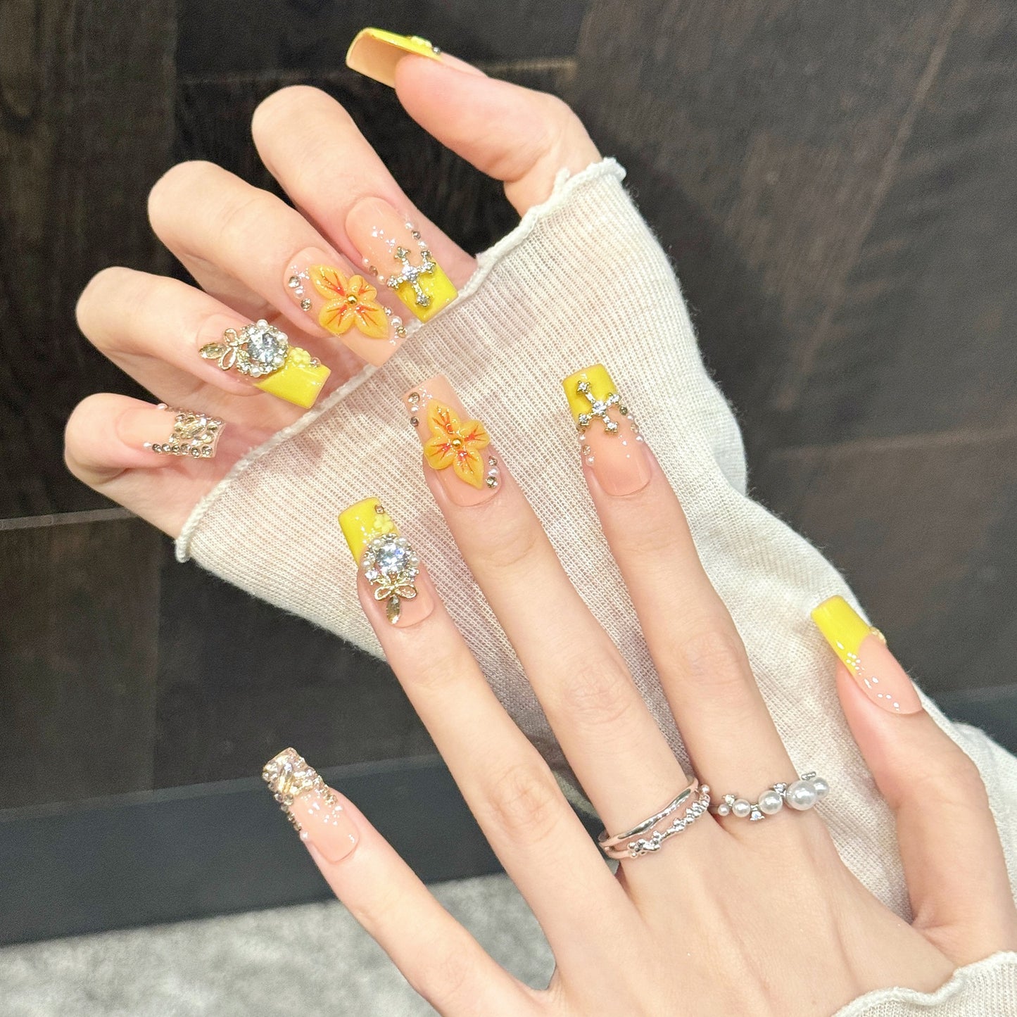 Solar Glow | Long Square Press‑on Nails