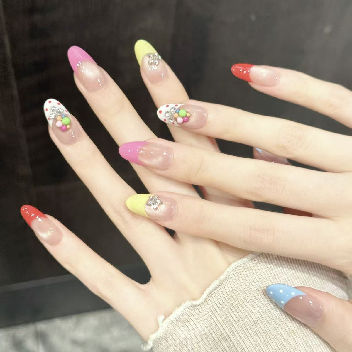 Zorvyn Kaelis | Medium Oval Press‑on Nails