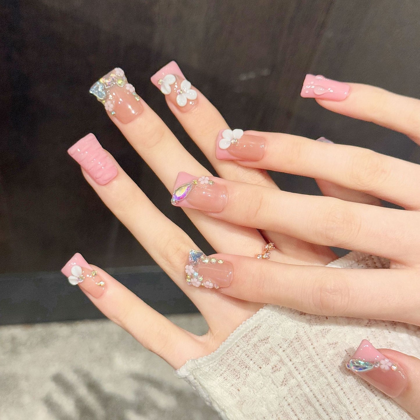 Petal Dew Spark | Short Duck Press‑on Nails