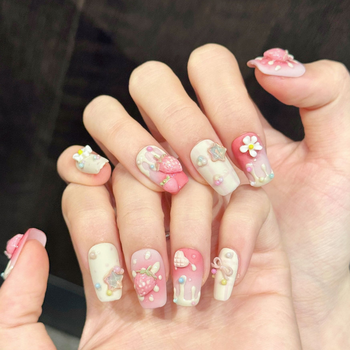 Strawberry Glow | Medium Square Press‑on Nails