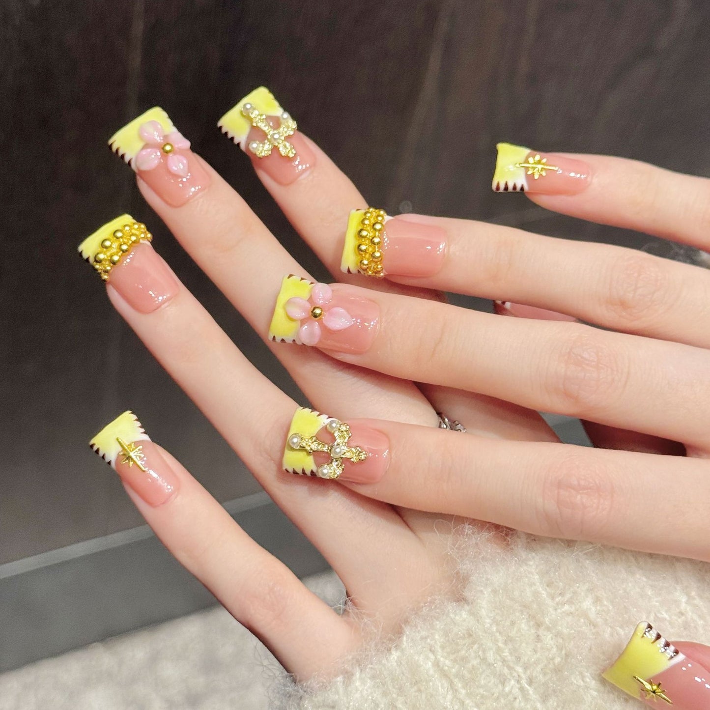 Golden Peach Shine | Short Duck Press‑on Nails