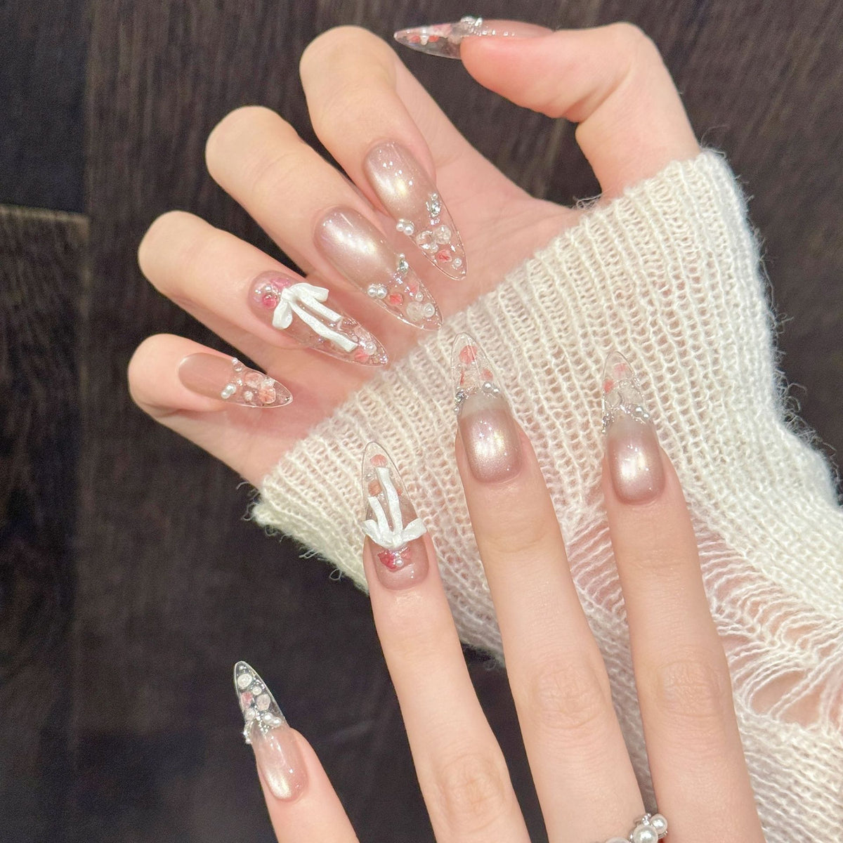 Mia Petal | Long Oval Press‑on Nails