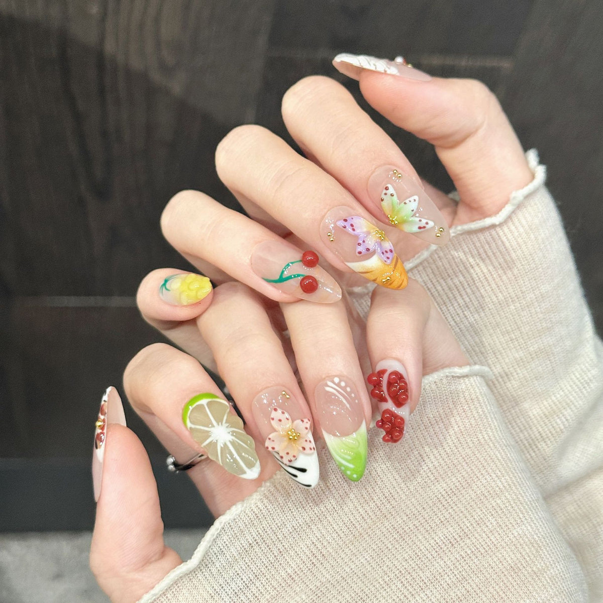 Juicy Summer | Medium Almond Press‑on Nails