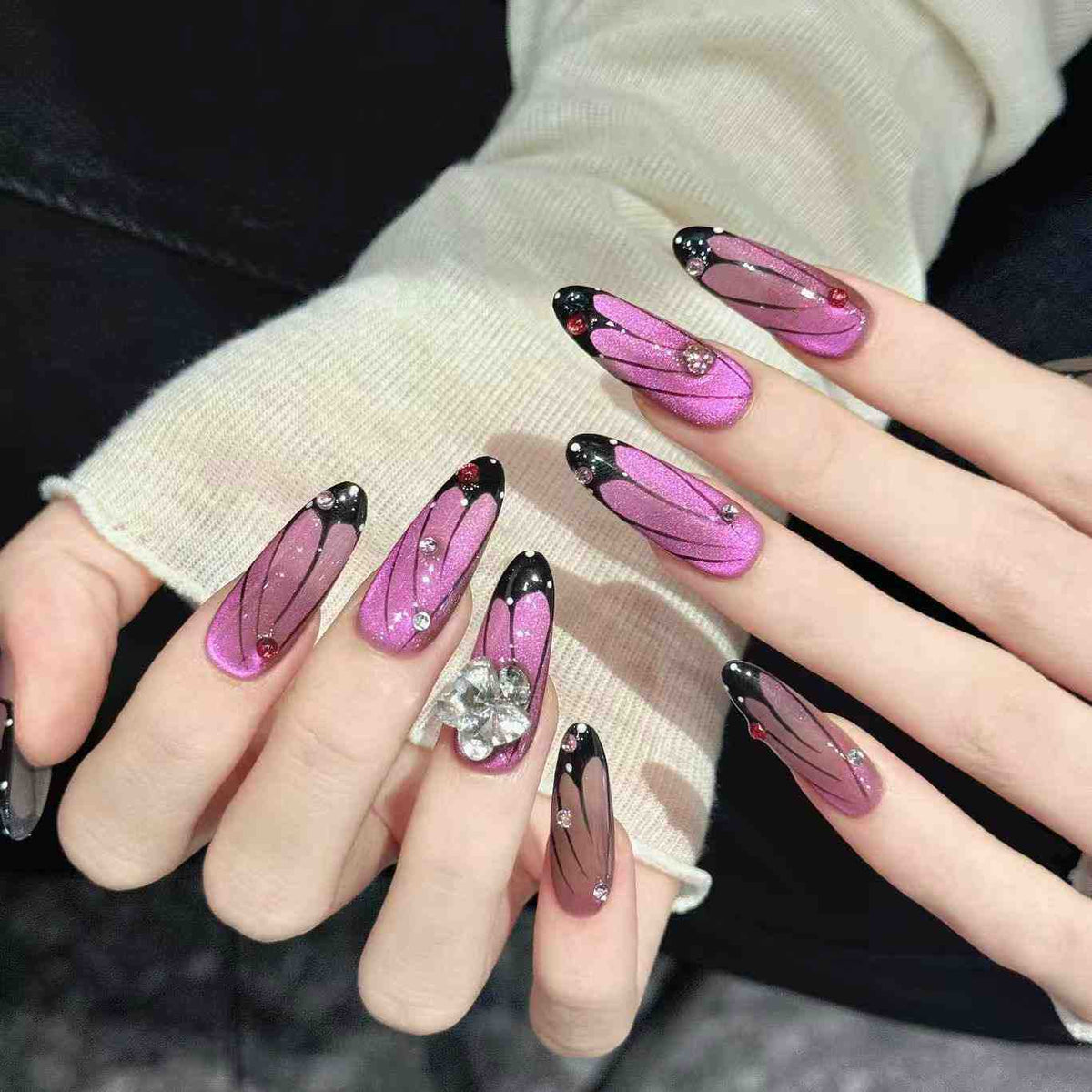 Fuchsia Wing | Long Oval Press‑on Nails