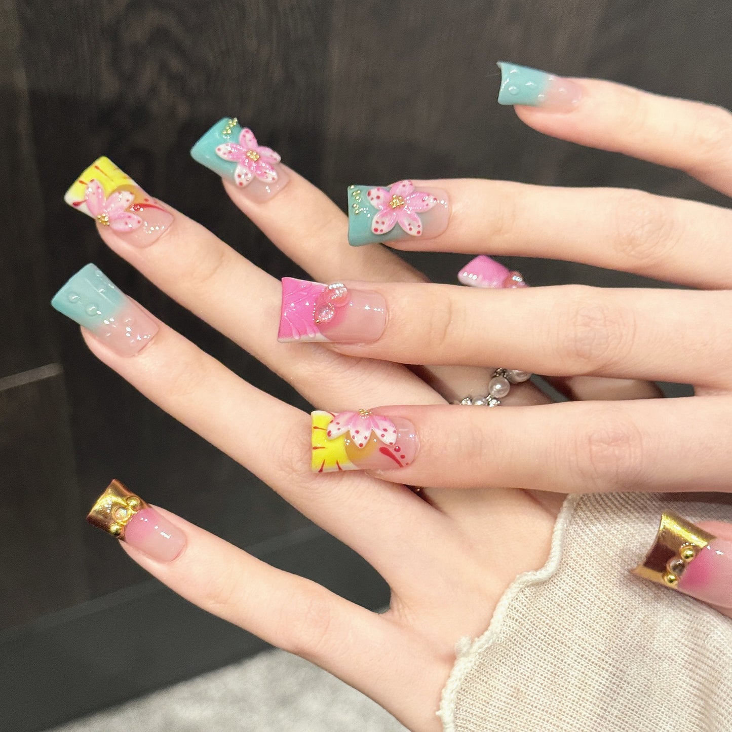 Macaron Glow | Short Duck Press‑on Nails