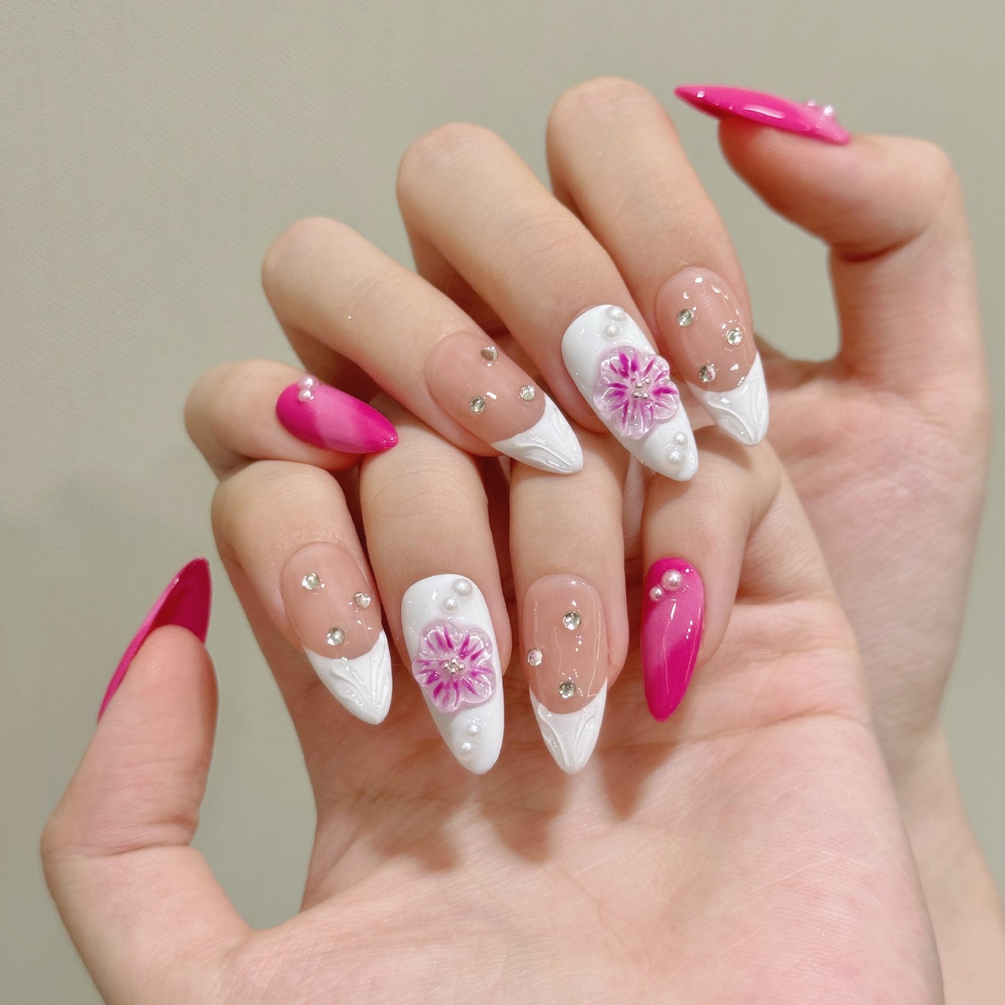 Fuchsia Lumina | Medium Almond Press‑on Nails