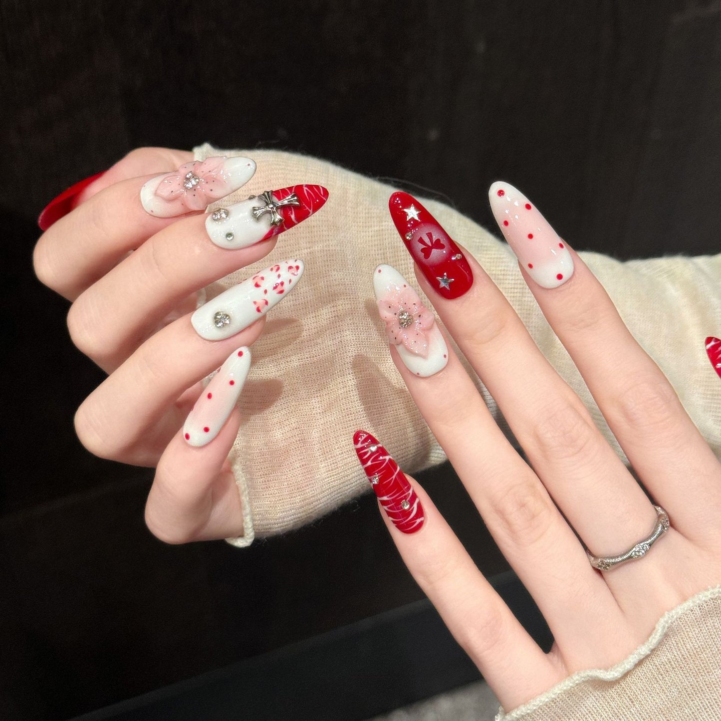 Red Halo | Long Oval Press‑on Nails