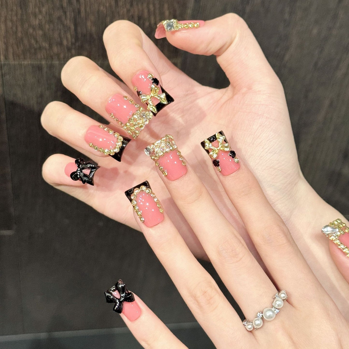 Peach Noir | Short Duck Press‑on Nails