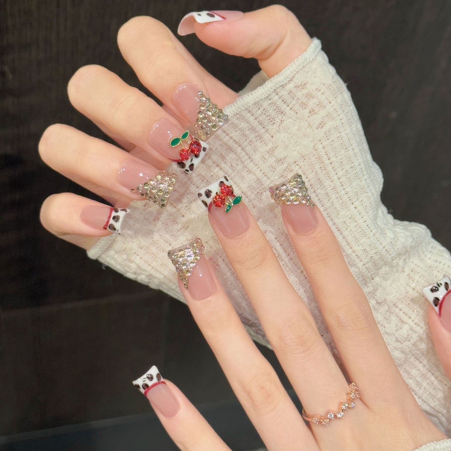 Cherry Leopard | Short Duck Press‑on Nails