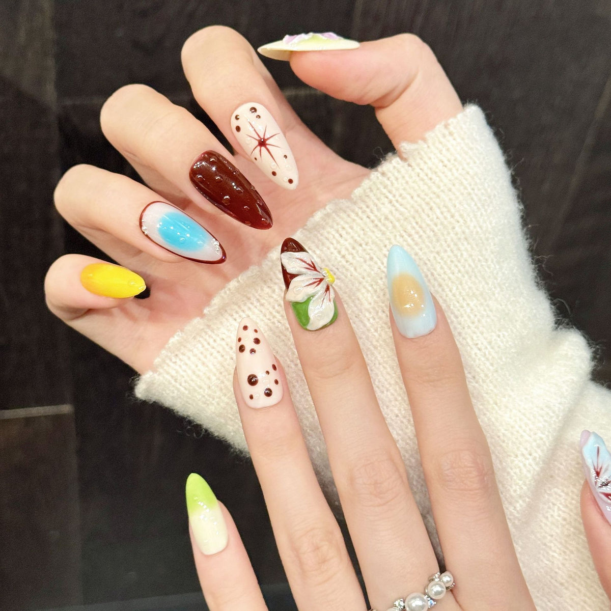Flora Splash | Medium Almond Press‑on Nails