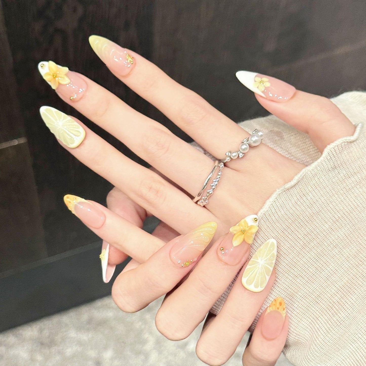 Honey Zest | Medium Almond Press‑on Nails