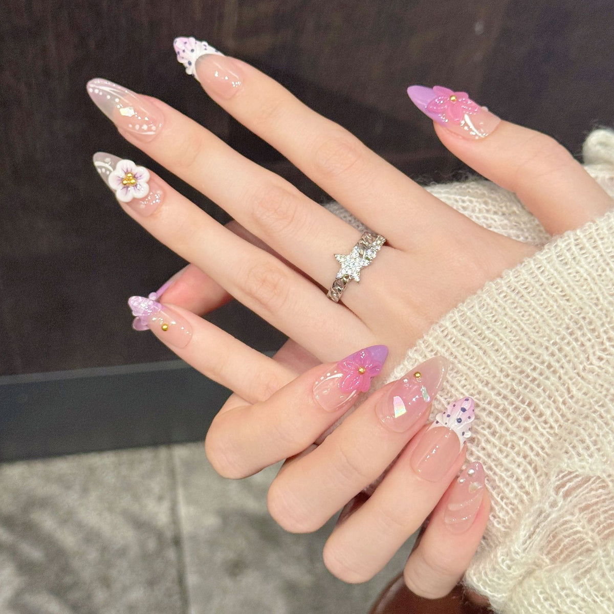 Lilac Petal | Medium Almond Press‑on Nails