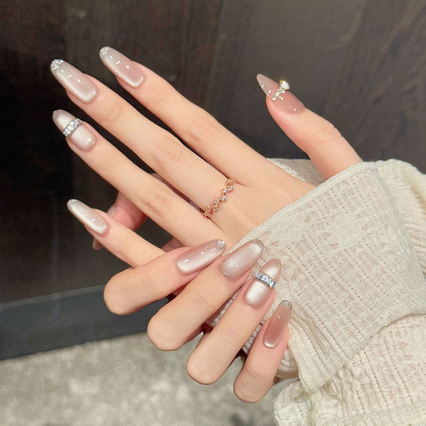 Oath Shine | Medium Oval Press‑on Nails
