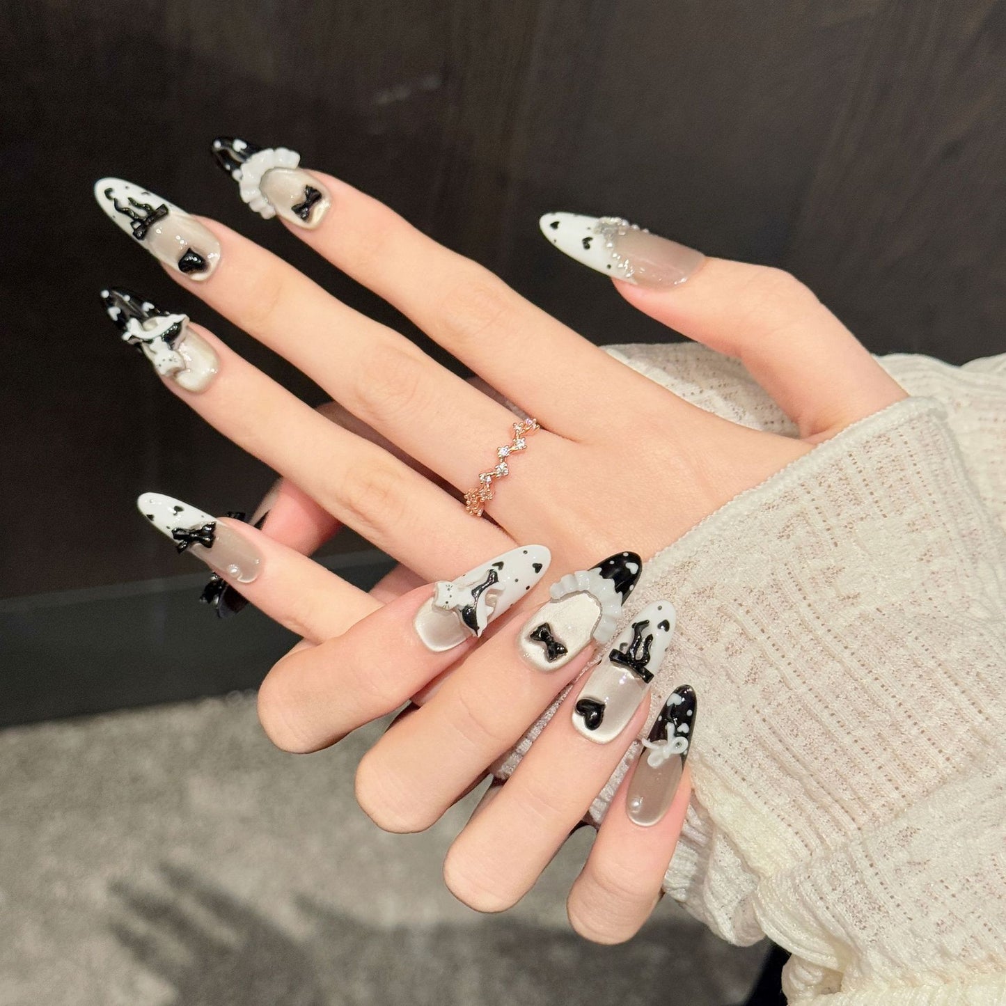 Kira Kitty | Long Oval Press‑on Nails