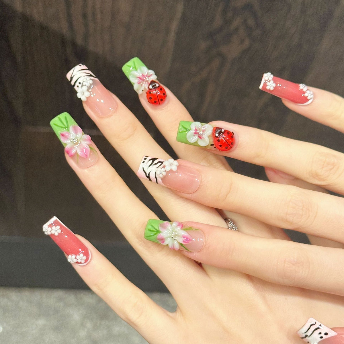 Spring Ladybug | Long Square Press‑on Nails