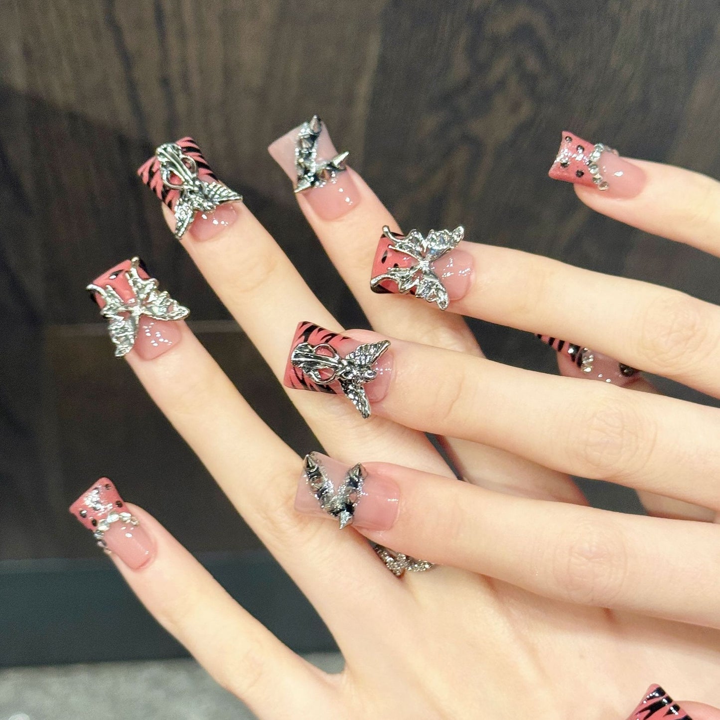 Crimson Angel | Short Duck Press‑on Nails