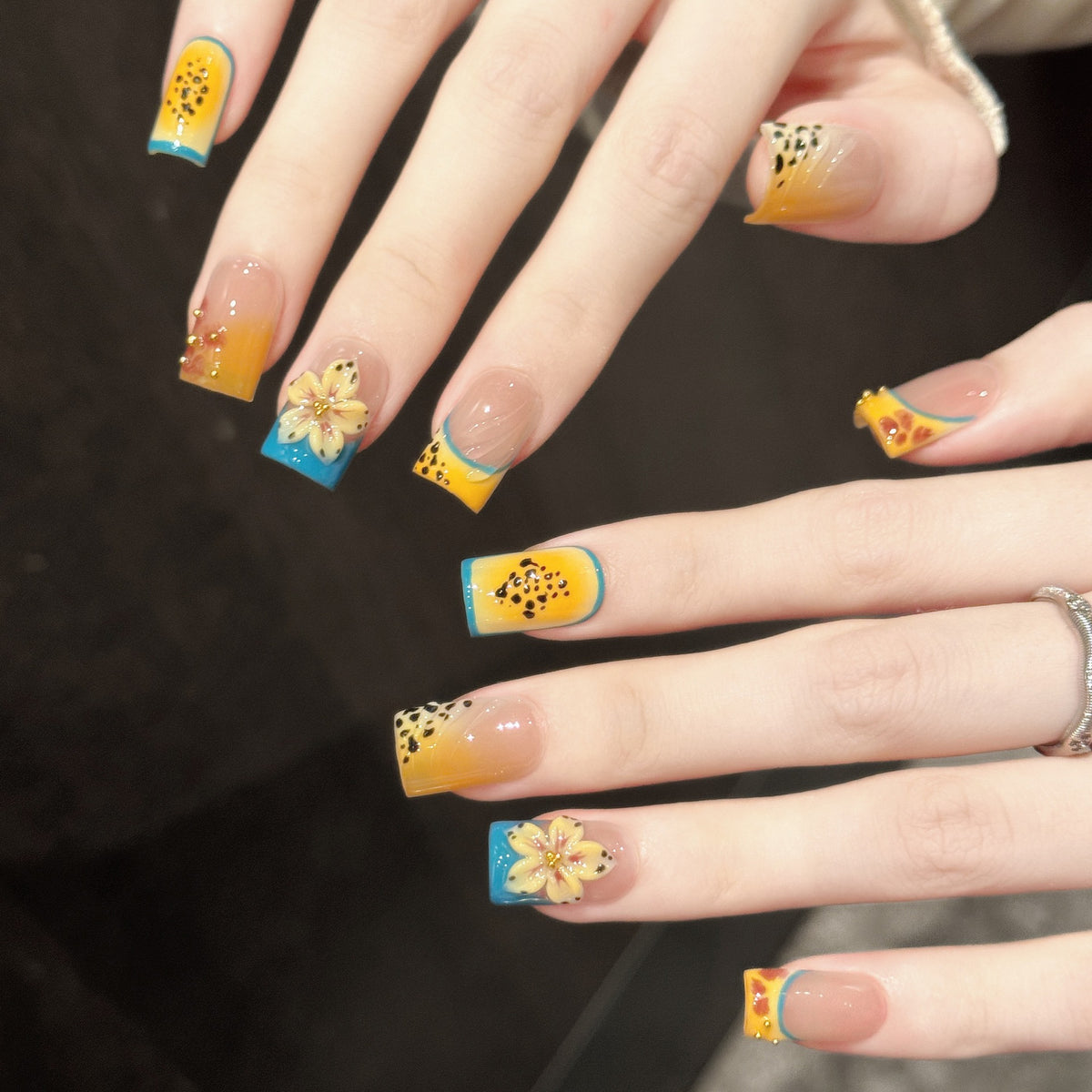 Sun Tropic | Short Square Press‑on Nails