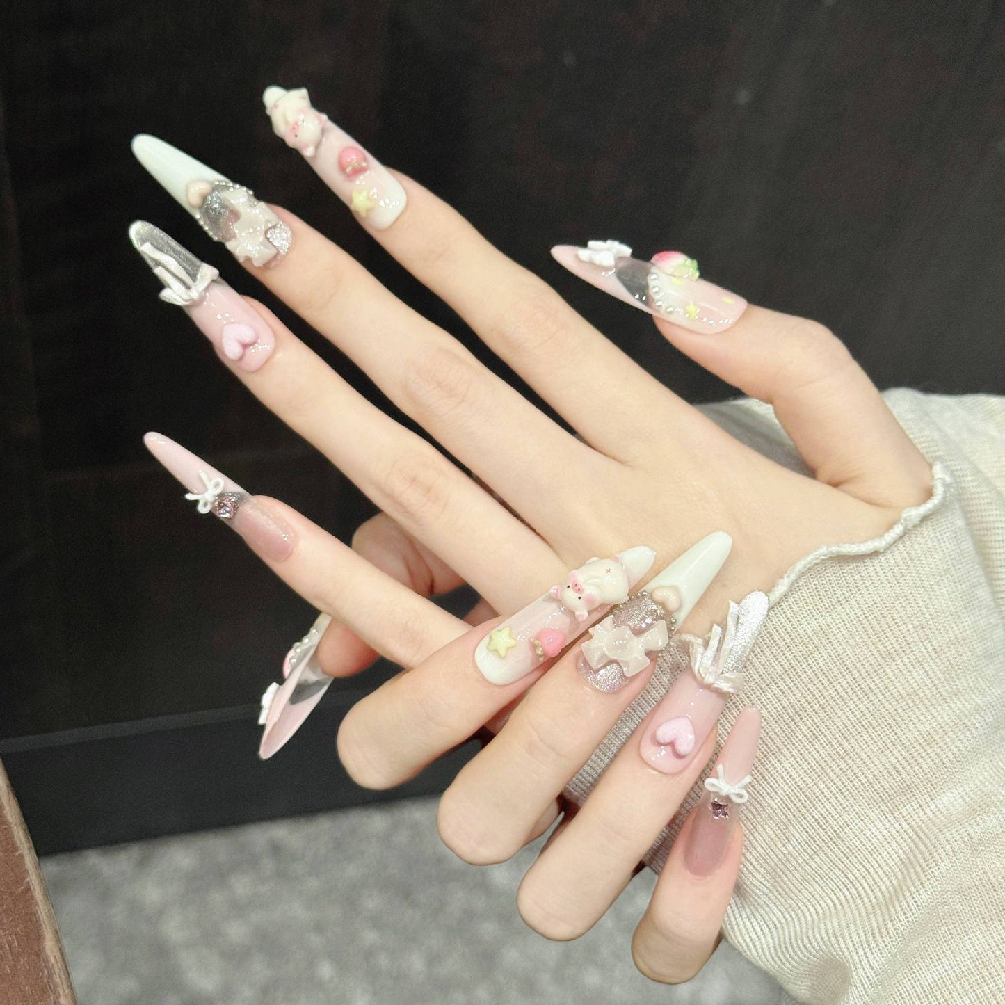 Strawberry Pig | Long Stiletto Press‑on Nails
