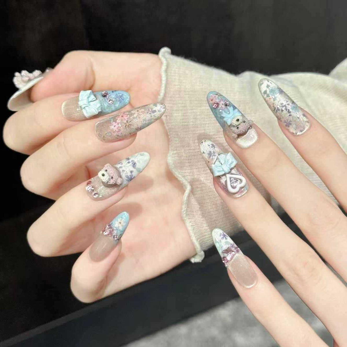 Teddy Bloom | Long Oval Press‑on Nails