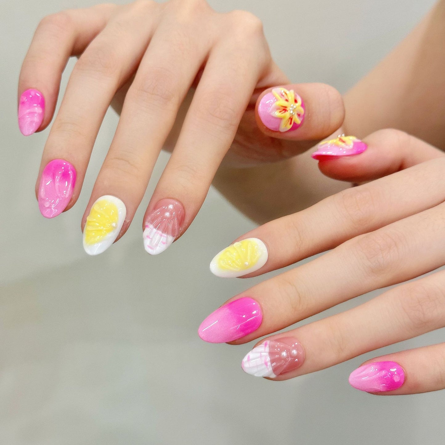 Beach Bloom | Short Almond Press‑on Nails