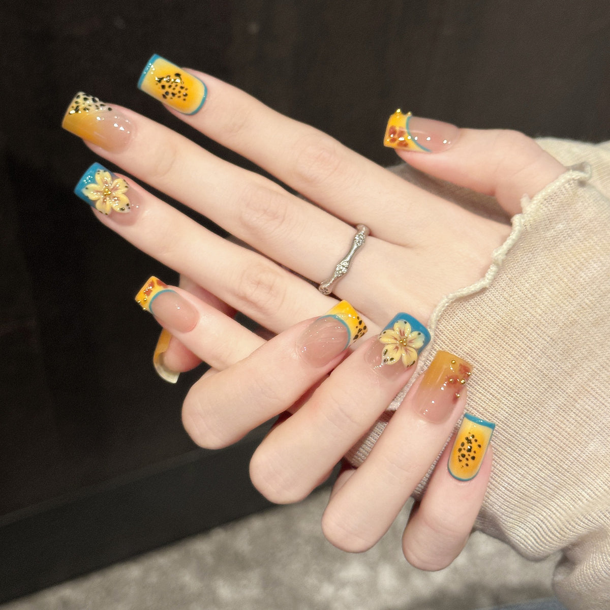 Sun Tropic | Short Square Press‑on Nails