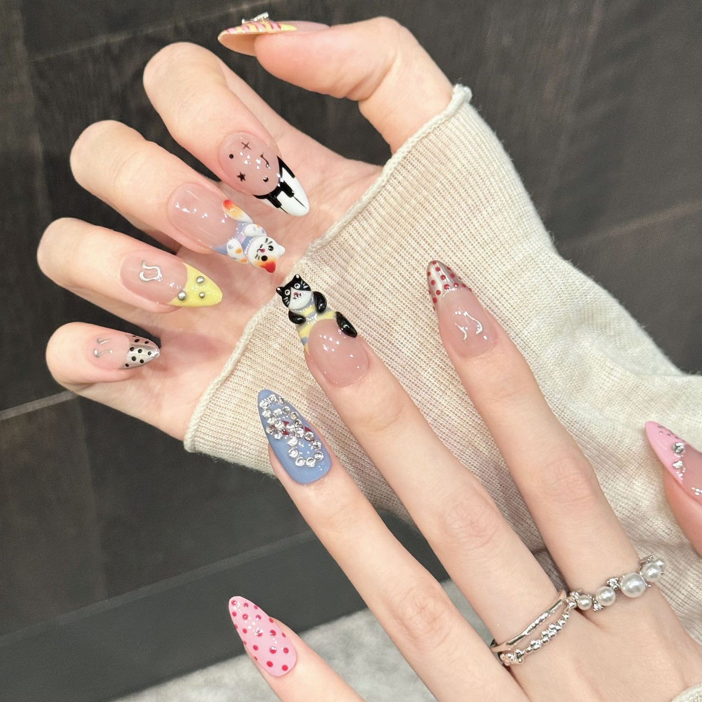 Play Doodle | Medium Almond Press‑on Nails