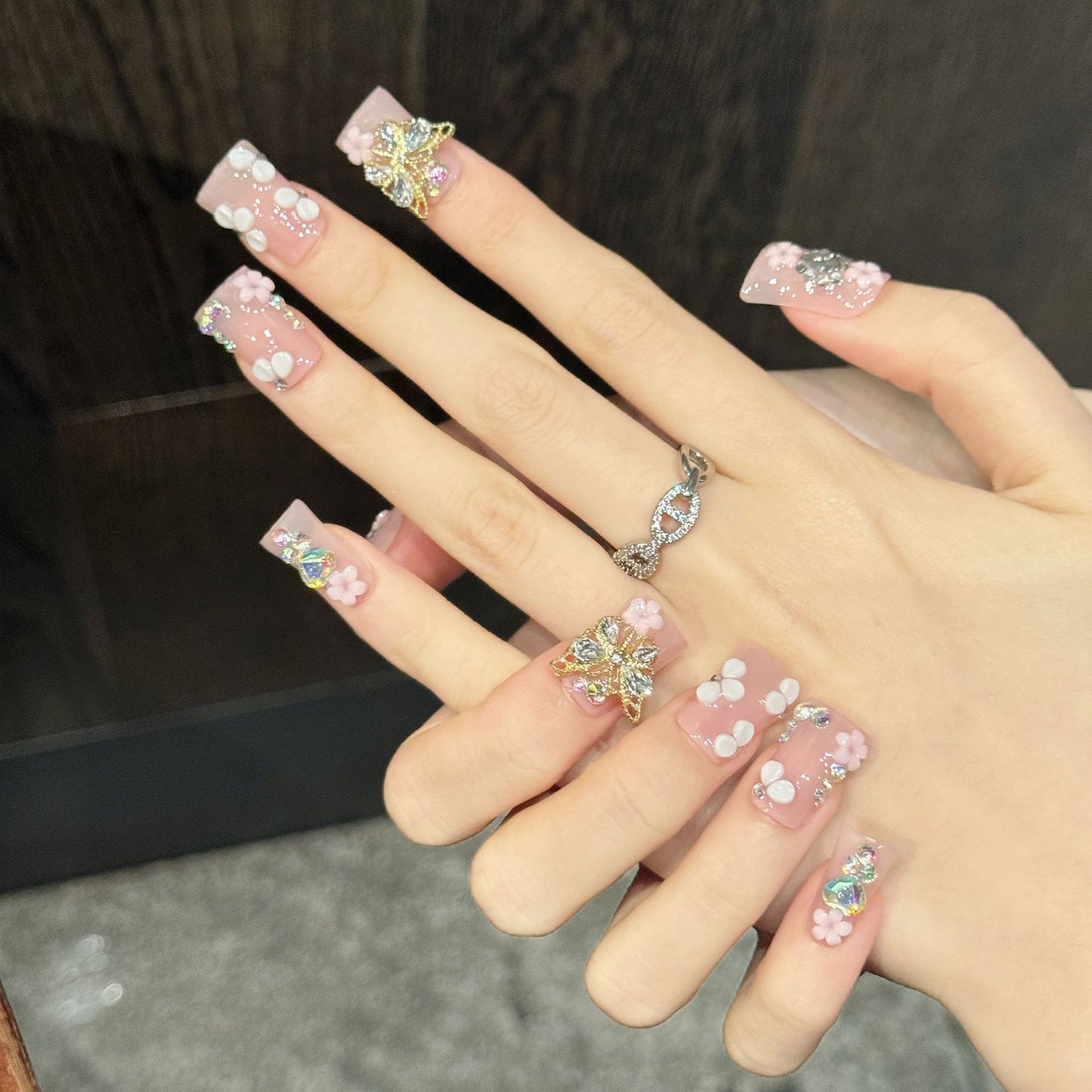Rosy Monarch | Short Duck Press‑on Nails