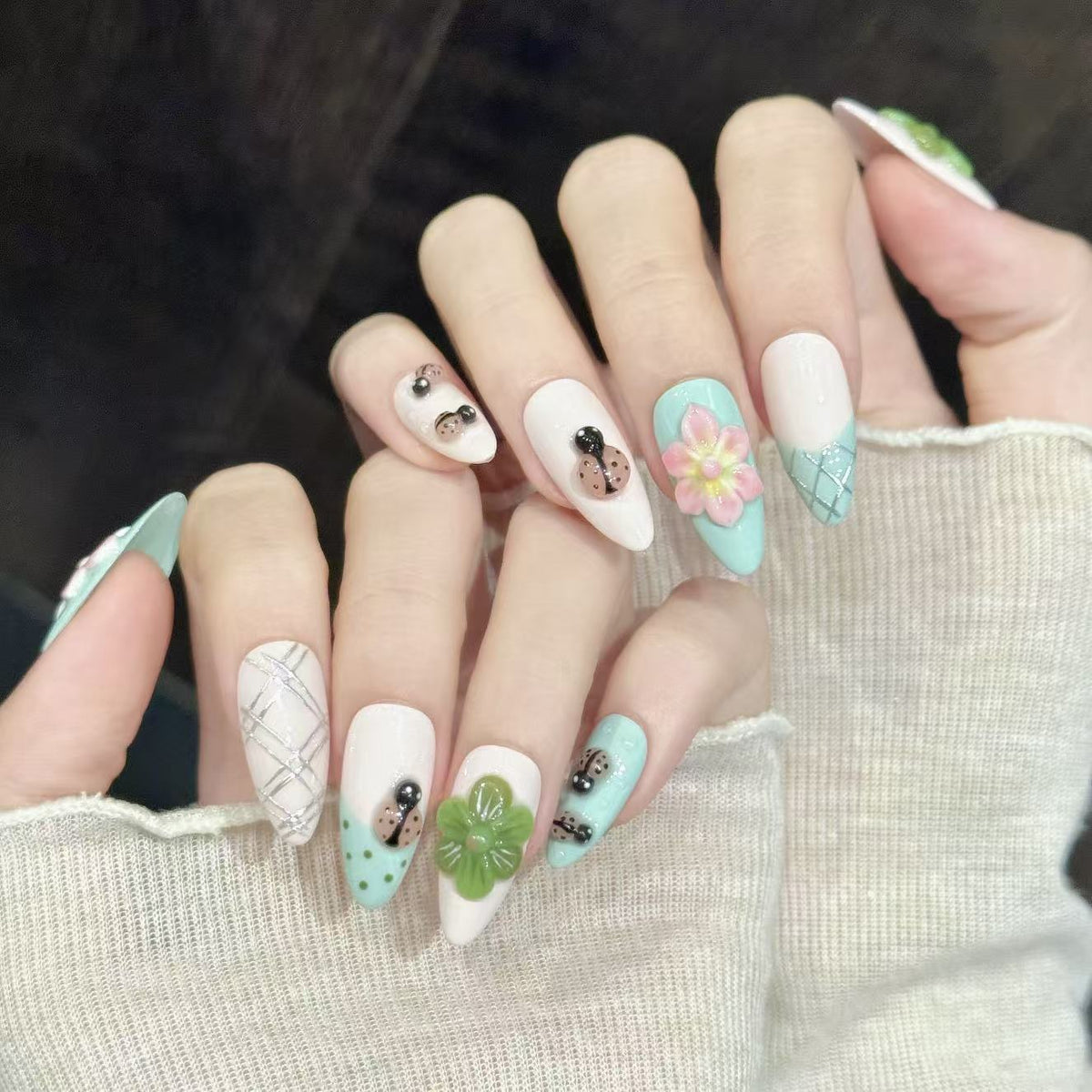 Mint Elowen | Medium Almond Press‑on Nails