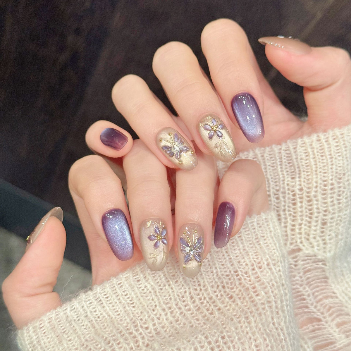 Lavender Gilded Wing | Short Oval Press‑on Nails