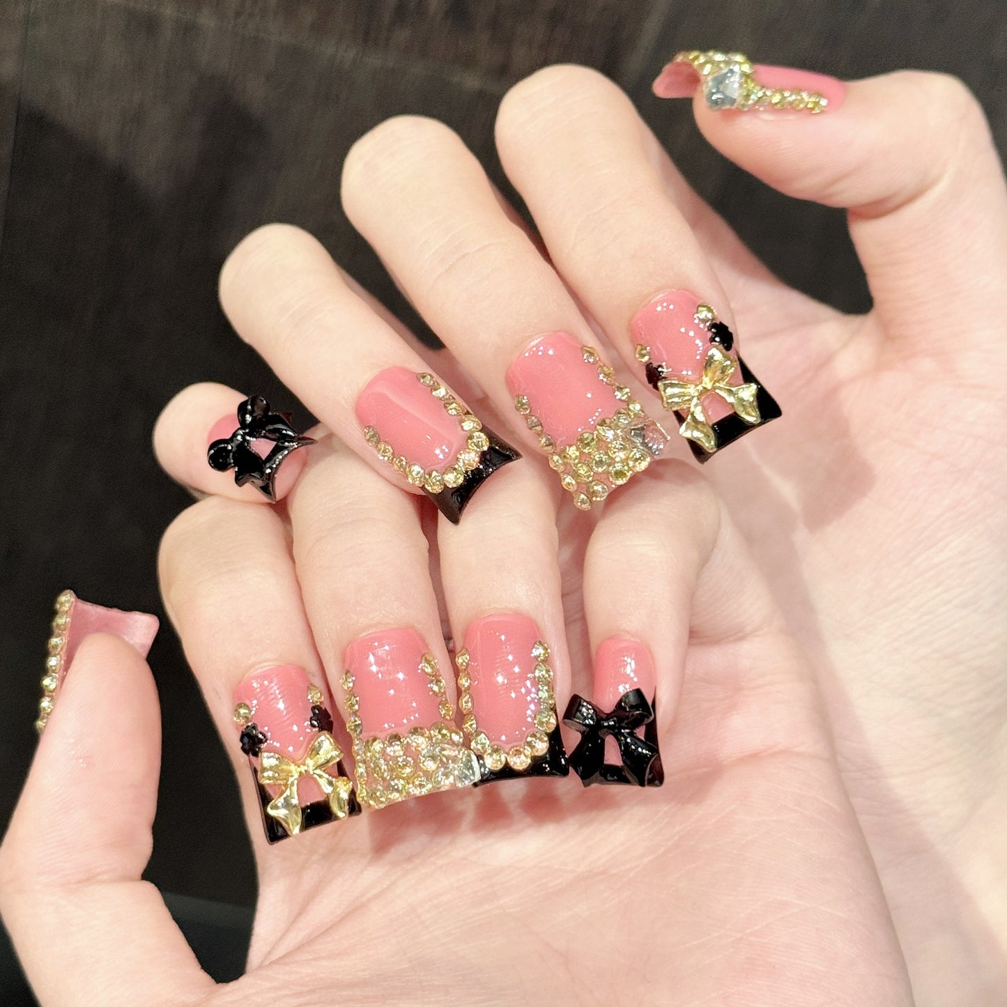 Peach Noir | Short Duck Press‑on Nails