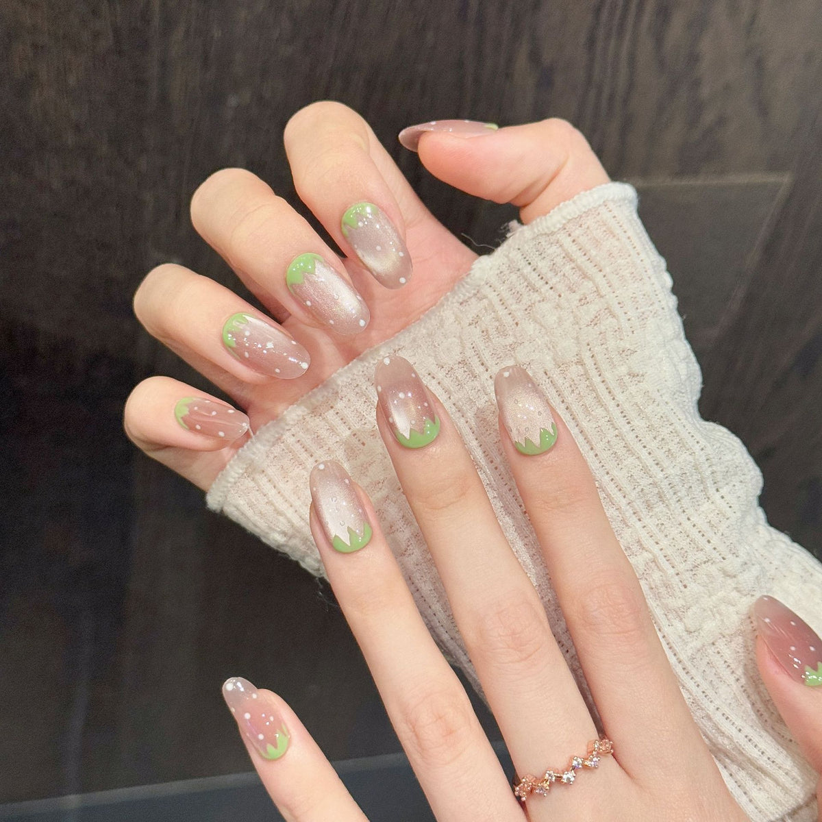 Cream Berry Tip | Short Oval Press‑on Nails