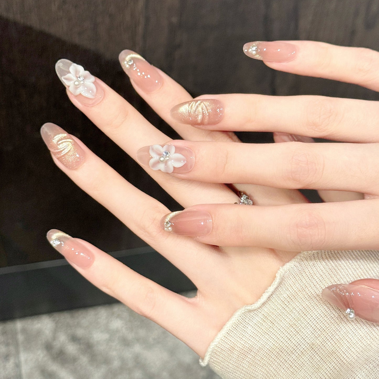 Petal Shimmer | Short Oval Press‑on Nails