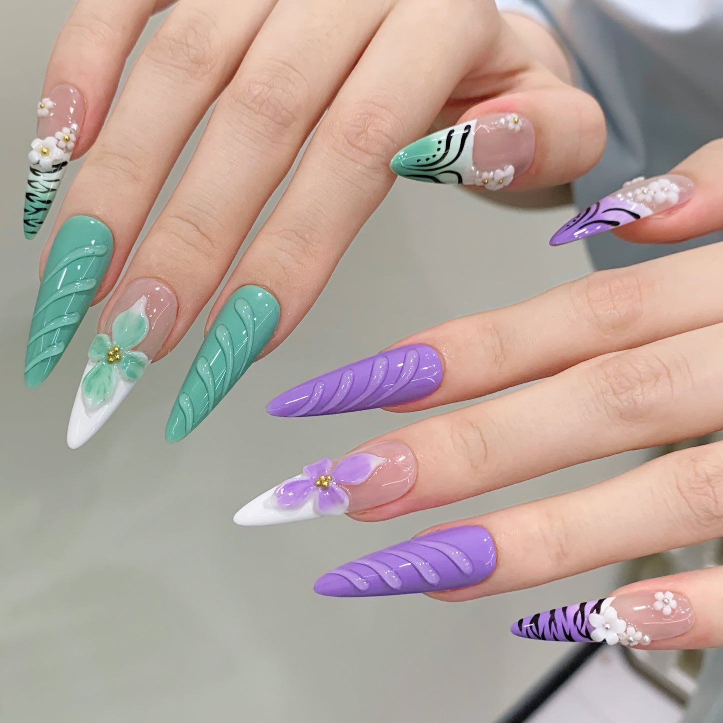 Lilac Breeze | Long Stiletto Press‑on Nails