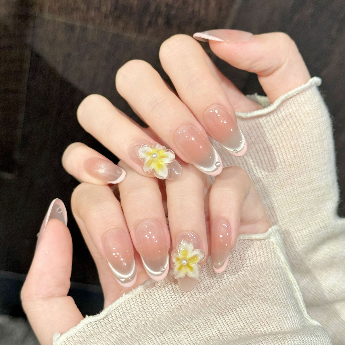 Dew Bloom | Short Oval Press‑on Nails