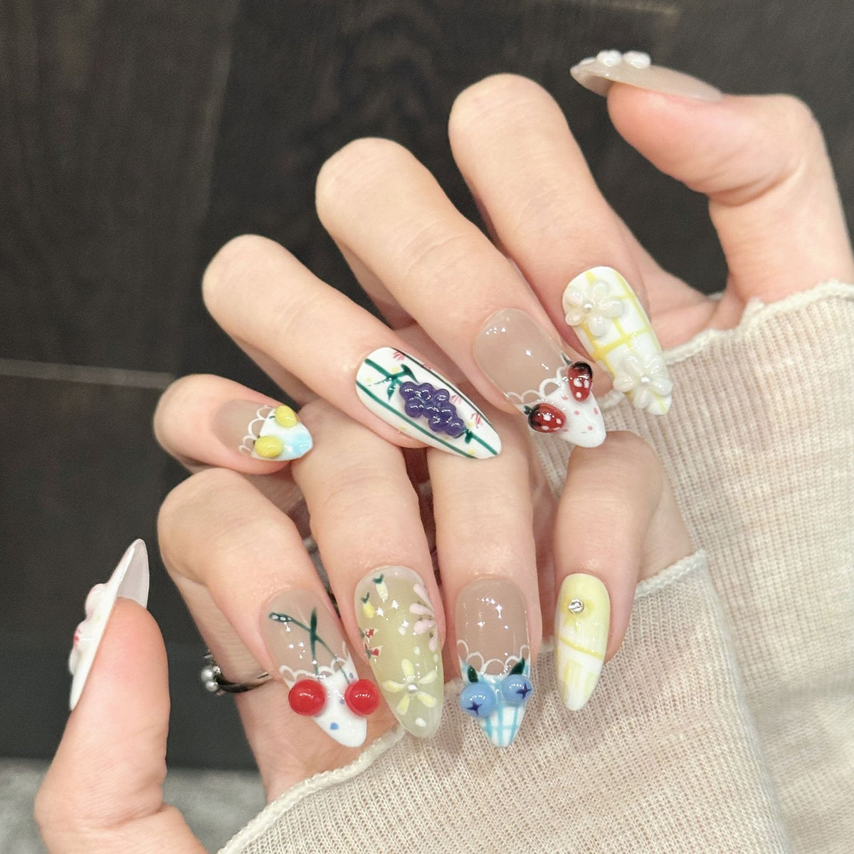 Fruit Breeze | Medium Almond Press‑on Nails