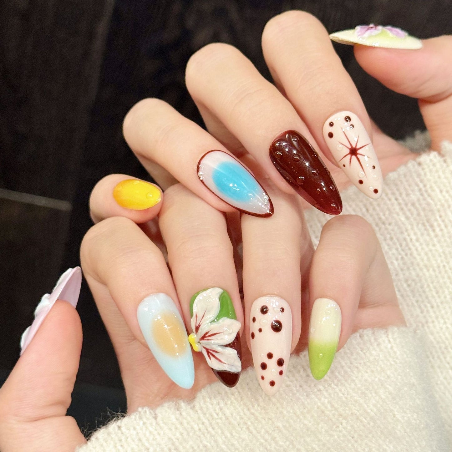 Flora Splash | Medium Almond Press‑on Nails