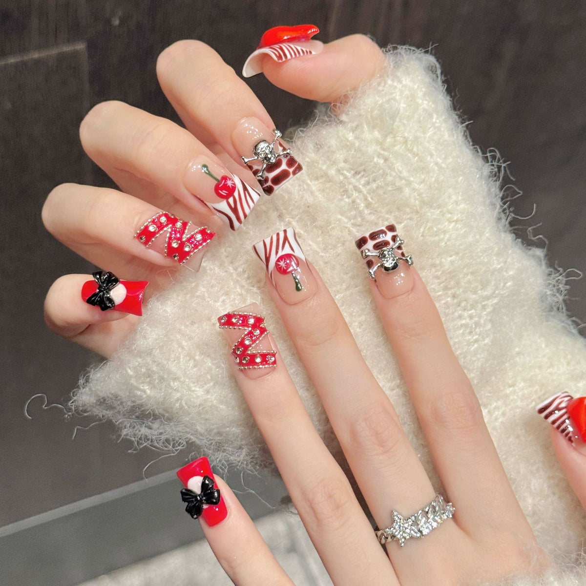 Red Hot Spicy | Short Duck Press‑on Nails