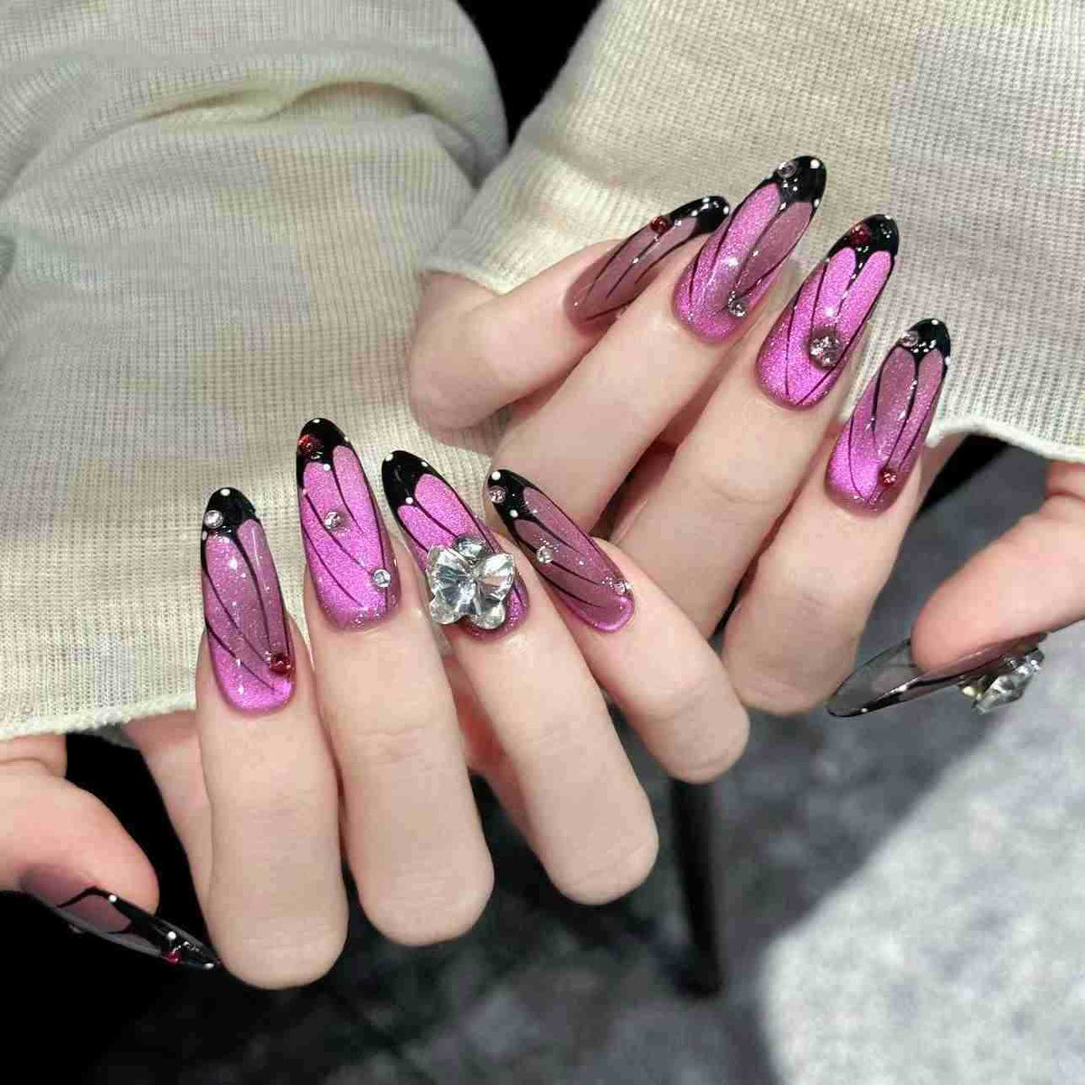 Fuchsia Wing | Long Oval Press‑on Nails