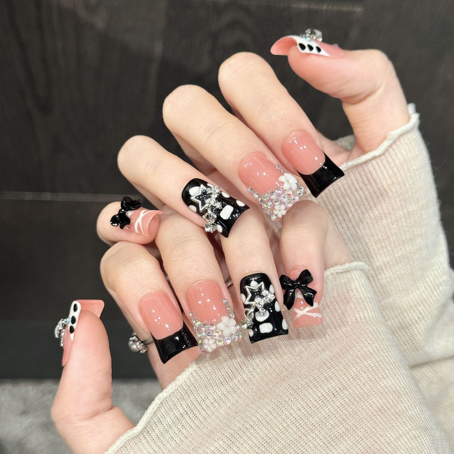 Peach Punk | Short Duck Press‑on Nails