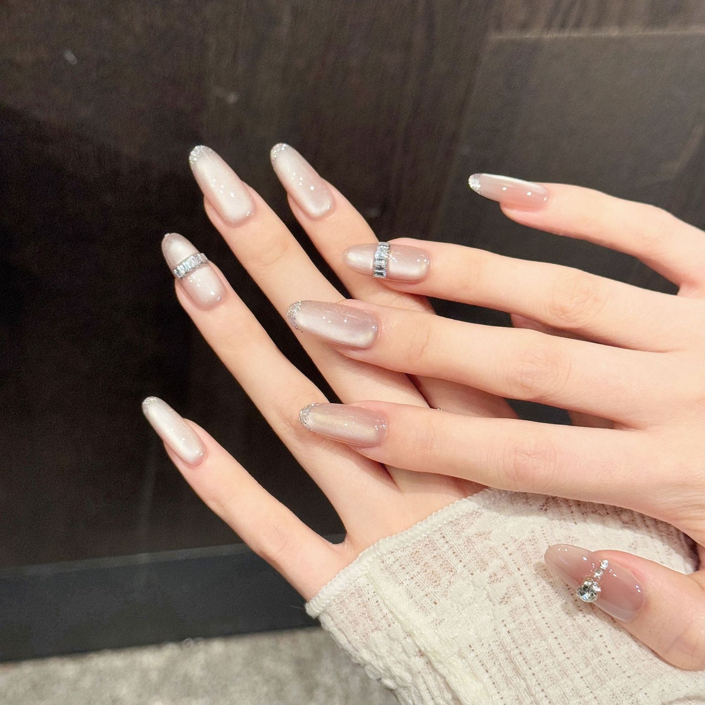 Oath Shine | Medium Oval Press‑on Nails