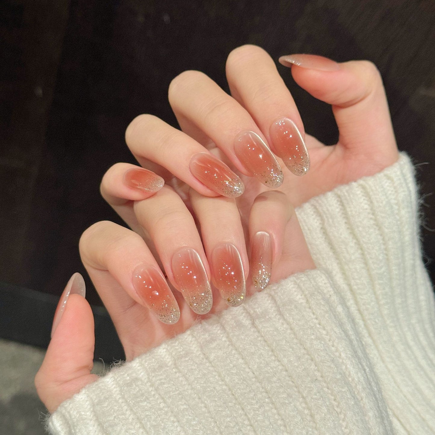 Peach Shimmer | Medium Oval Press‑on Nails