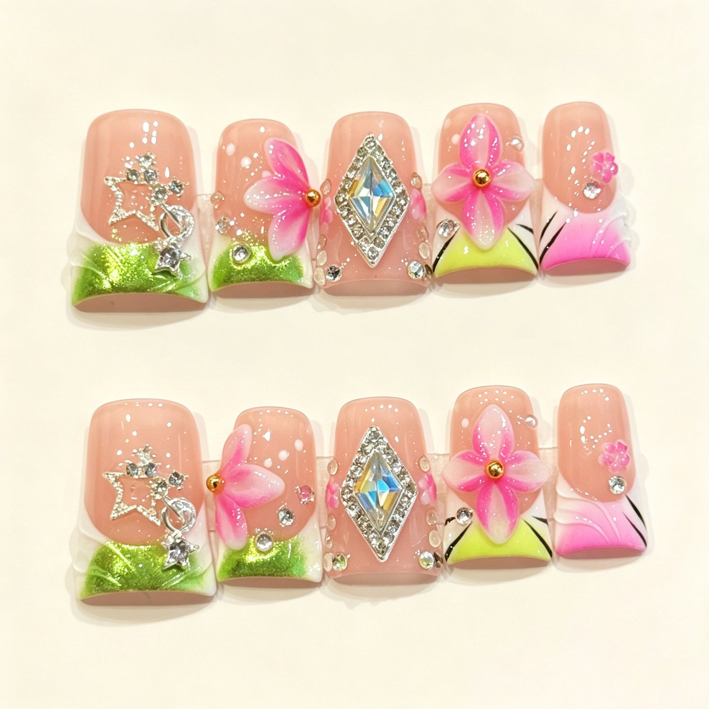 Pastel Star Petal | Short Duck Press‑on Nails