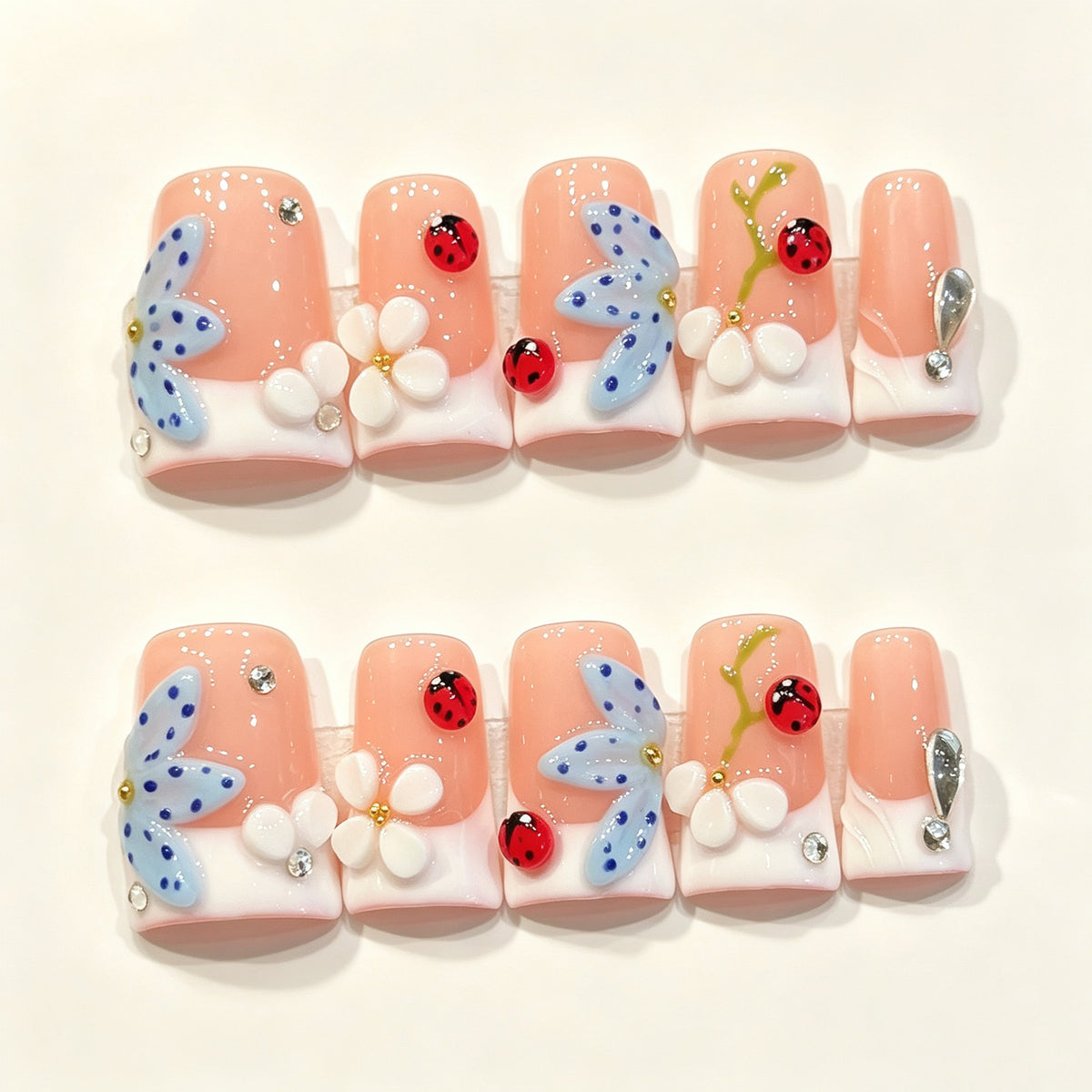 Ladybug Garden | Short Duck Press‑on Nails