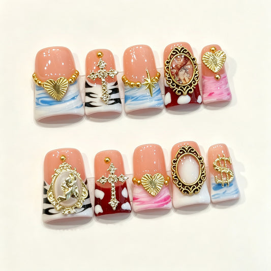 Vintage Gilded Crest | Short Duck Press‑on Nails