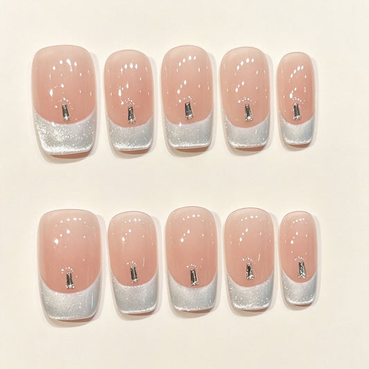 Lioren Valtis | Medium Square Press‑on Nails